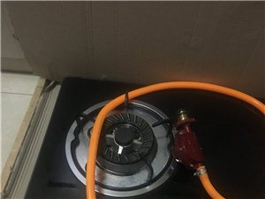燃气灶出售，基本没太用过。